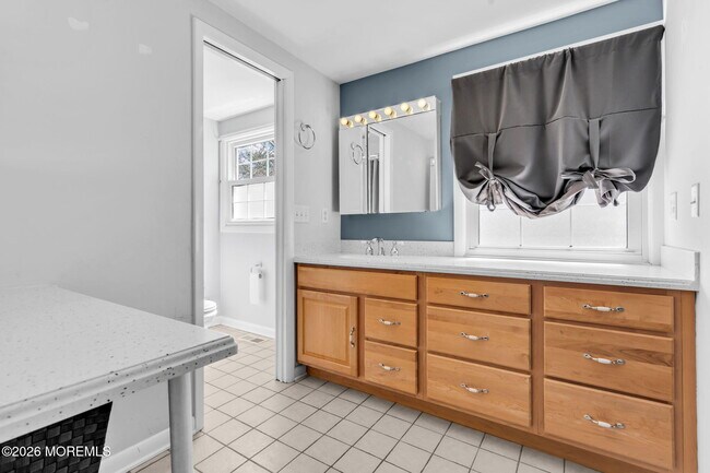 Building Photo - 22 Collingwood Rd