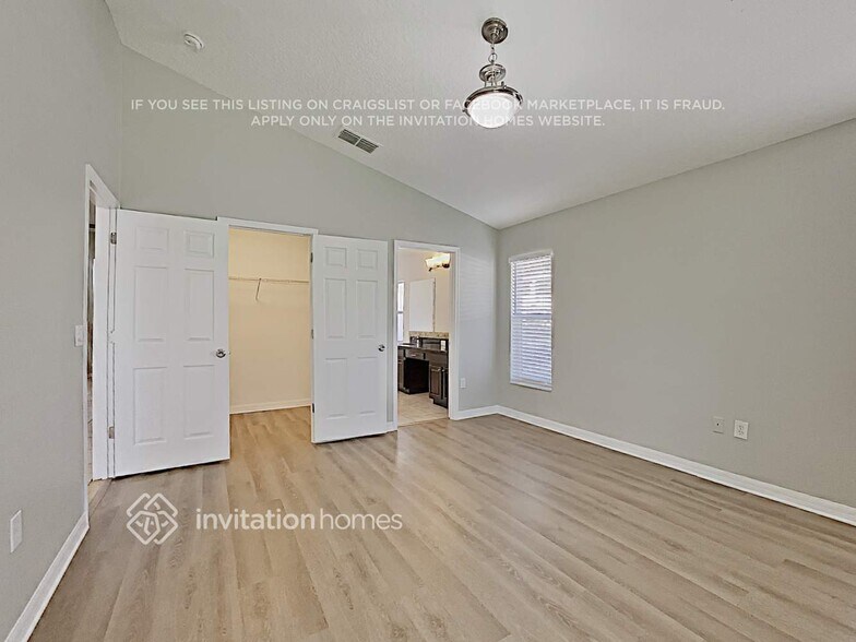 Building Photo - 10716 Leader Ln