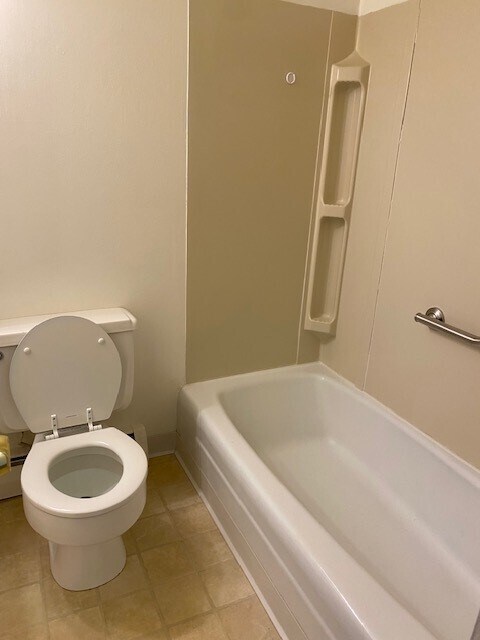 Building Photo - 1325 Ransom Rd