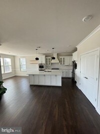 Building Photo - 34020 Givens Wy