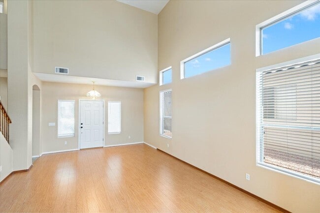Building Photo - 6349 W Desert Hollow Dr