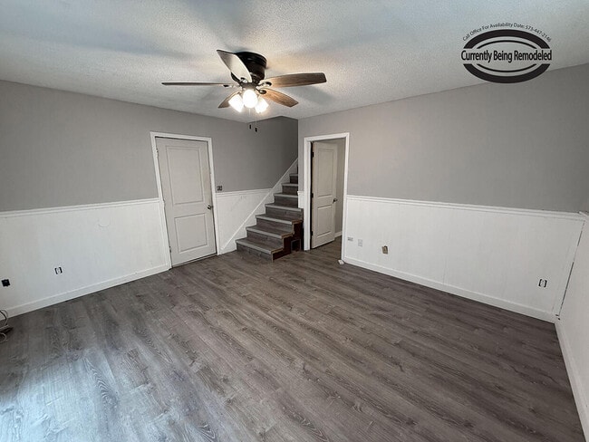 Building Photo - 1712 Garden Dr