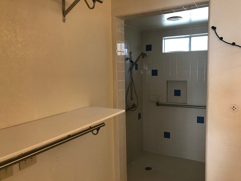 Building Photo - 24312 Dunlavy Ct