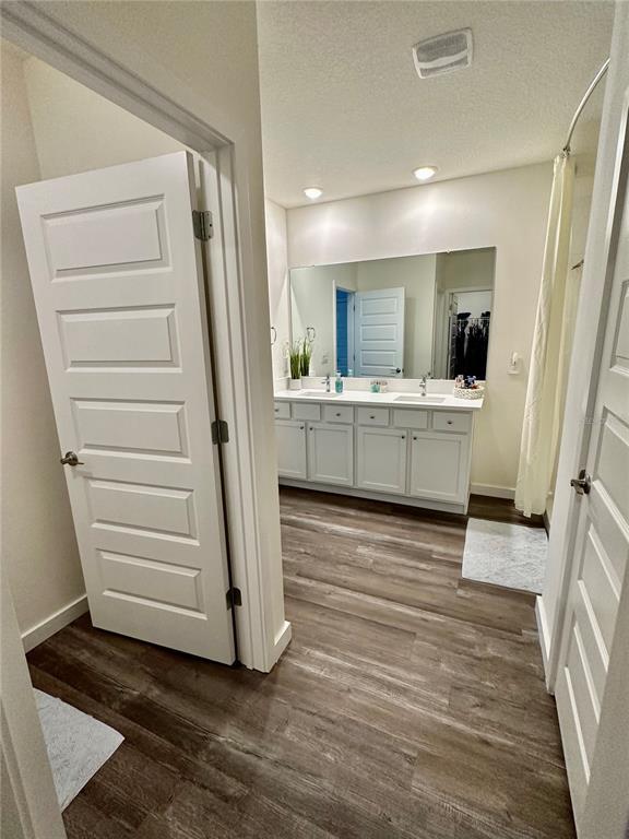 Building Photo - 17205 Barnwood Pl