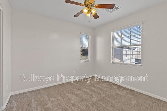 Building Photo - 1712 S Martingale Rd