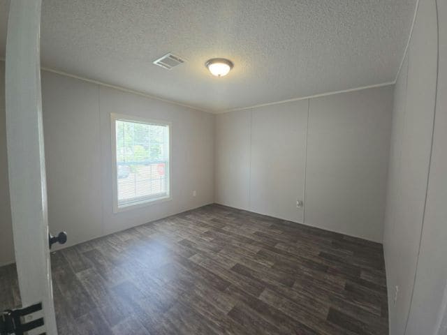 Building Photo - 323 Elm Ln