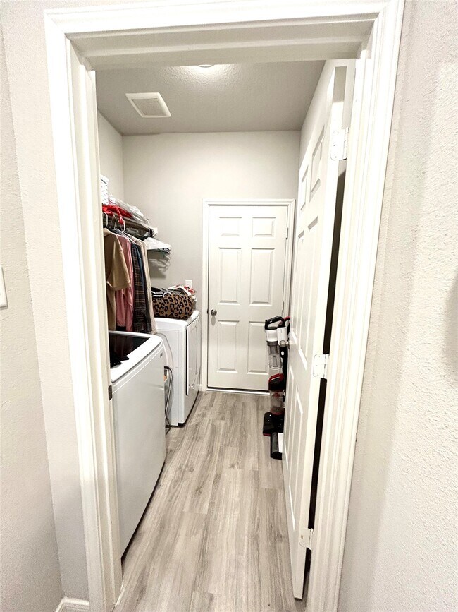 Building Photo - 19835 Capri Shrs Ln