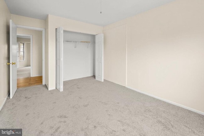 Building Photo - 7637 Seans Terrace