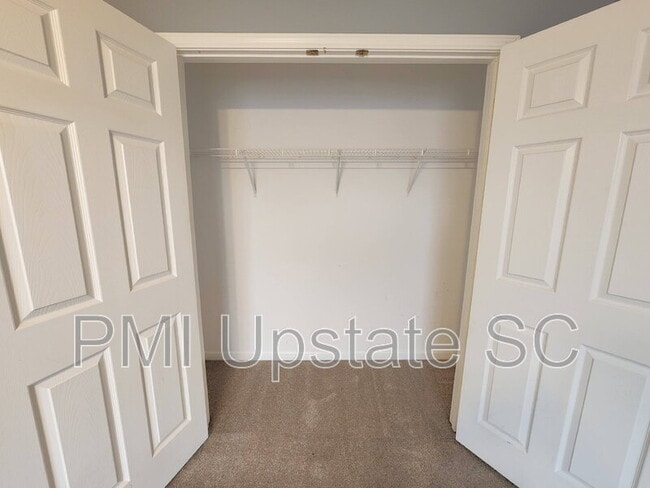 Building Photo - 65 Greensboro Ct