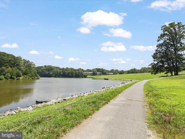 Building Photo - 5513 Ridgeton Hill Ct