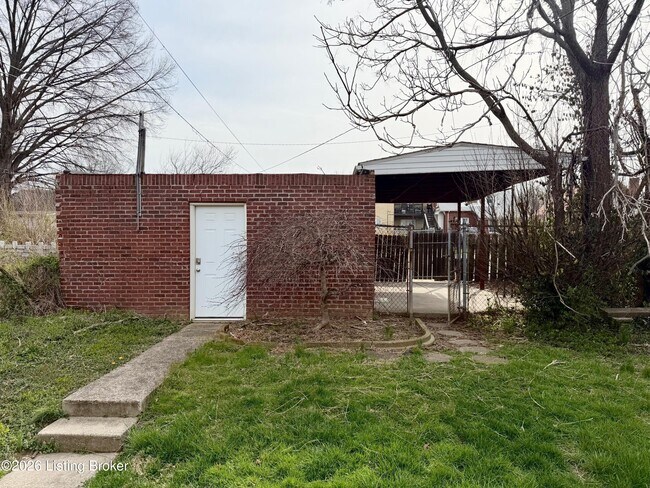 Building Photo - 729 S 39th St
