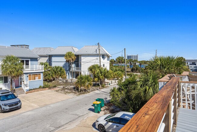 Building Photo - 16 Gulf Breeze Ct