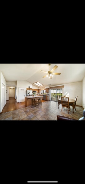 Building Photo - 3513 Somerset Ave