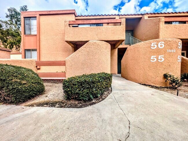 Building Photo - Edgehill Village