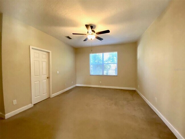 Building Photo - 10429 Kristen Park Dr