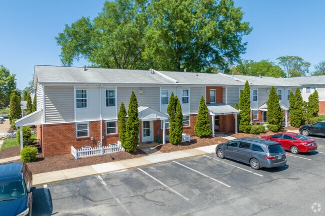 100 Princess Ann St - Hazel Hill