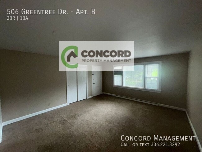 Building Photo - 506 Greentree Dr