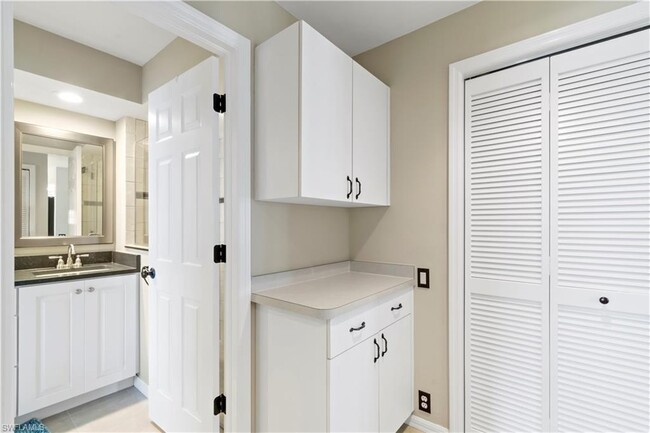 Building Photo - 16181 Fairway Woods Dr