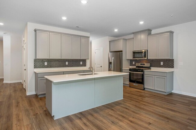 Building Photo - Brand New - 4Bed, 2.5Bath Townhouse in Pot...