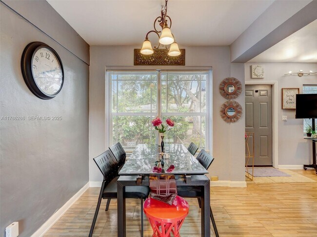 Building Photo - 400 Cadima Ave