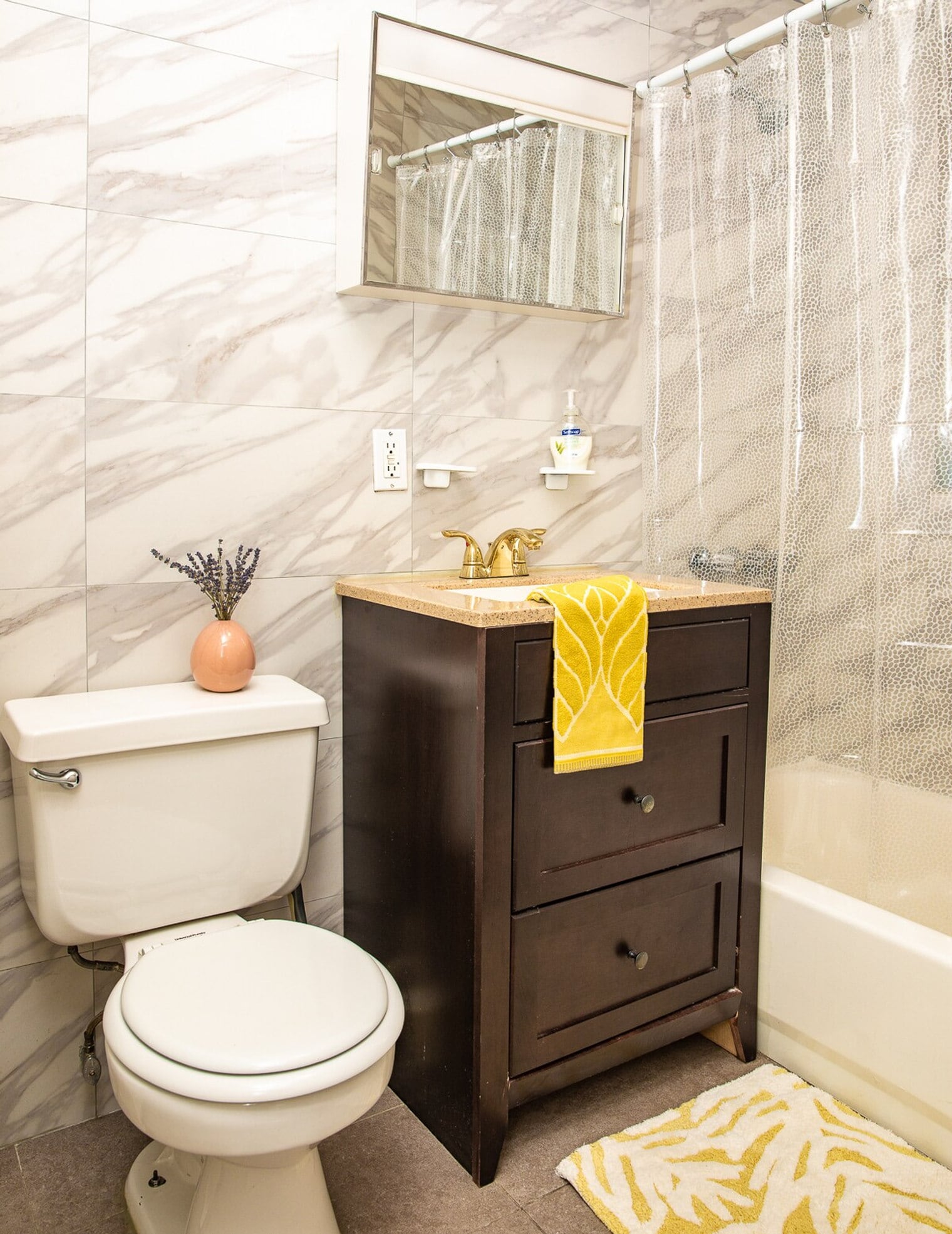 Building Photo - 362 W 38th St