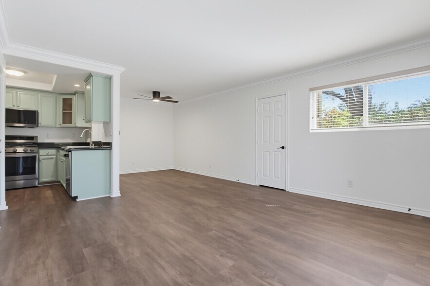 Building Photo - 5046 Los Morros Way