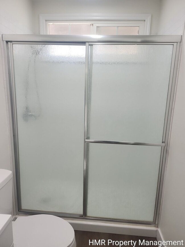 Building Photo - Beautifully Updated Single-Story Home