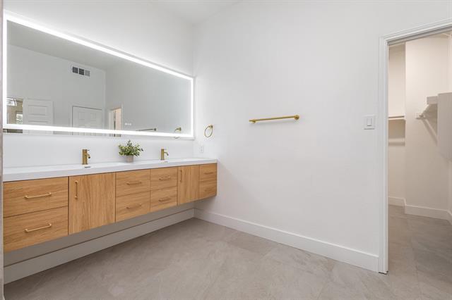 Building Photo - 2325 Flanders Ln