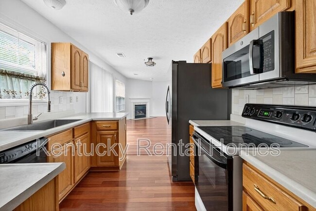 Building Photo - 1104 Rolfe Ln