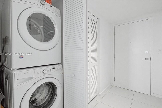 Building Photo - 5252 NW 85th Ave