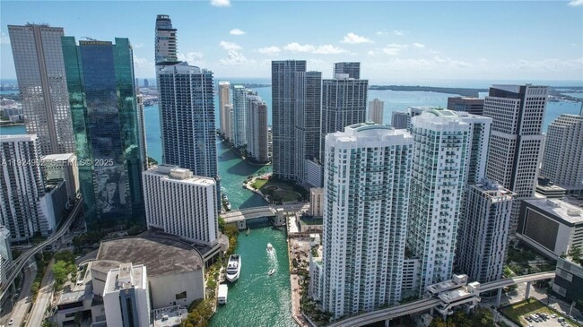 Building Photo - 41 SE 5th St