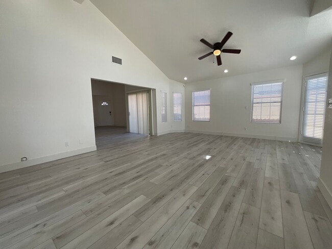 Building Photo - Single-family home 3 bedroom 2 bathroom located in the highly sought-after area of Chino Hills, CA.