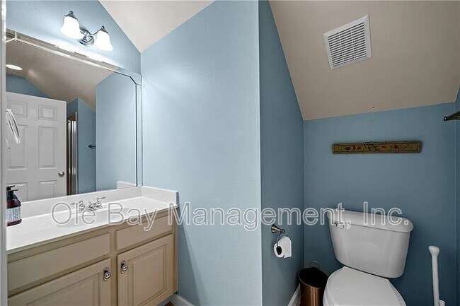 Building Photo - 9791 Aspen Cir
