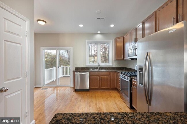 Building Photo - 42669 New Dawn Terrace