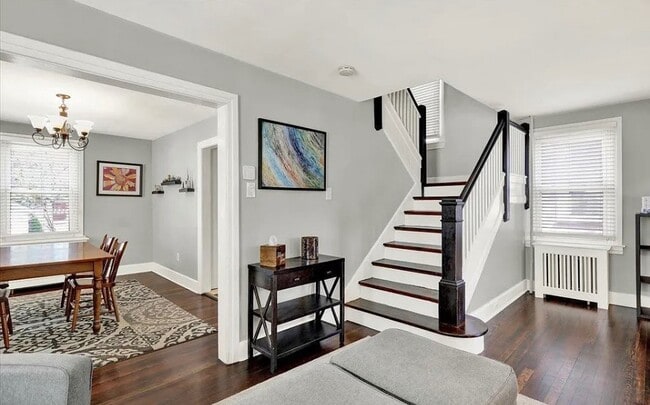 Building Photo - 813 N Franklin St