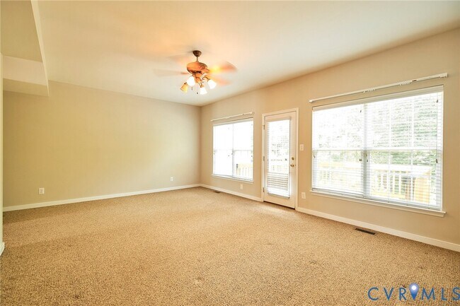Building Photo - 315 Kingscote Ln