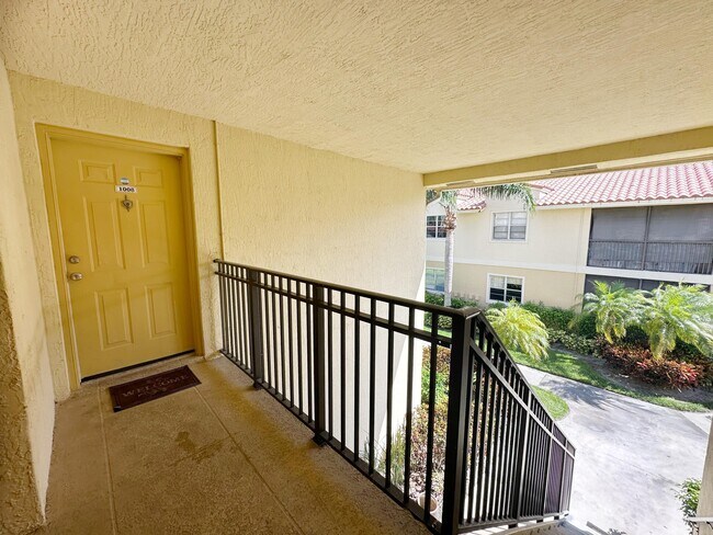 Building Photo - 1241 SW 46th Ave