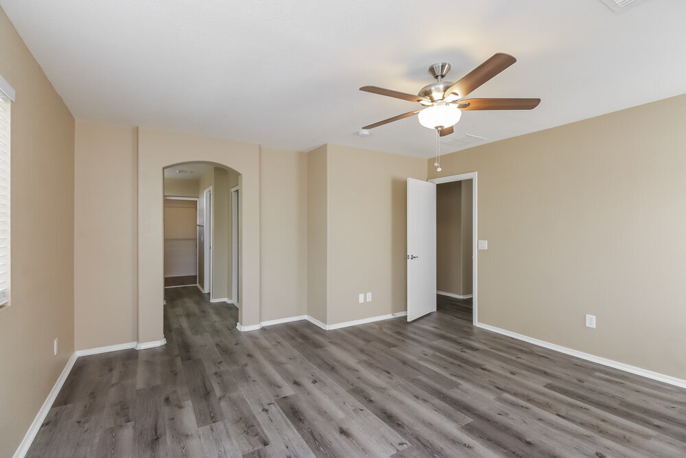 Building Photo - 40549 N Brumana St