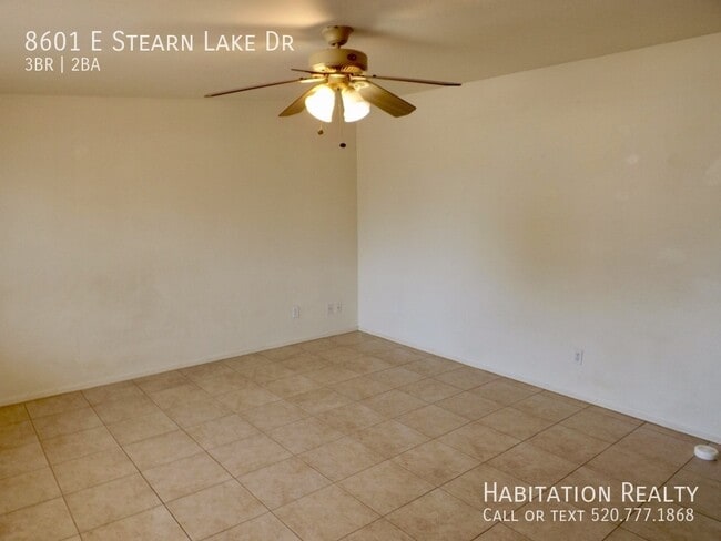 Building Photo - 8601 E Stearn Lake Dr