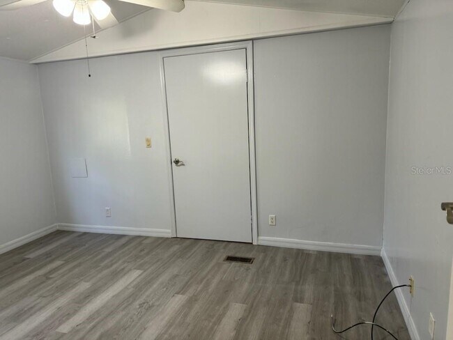 Building Photo - 9303 SW 99th Pl
