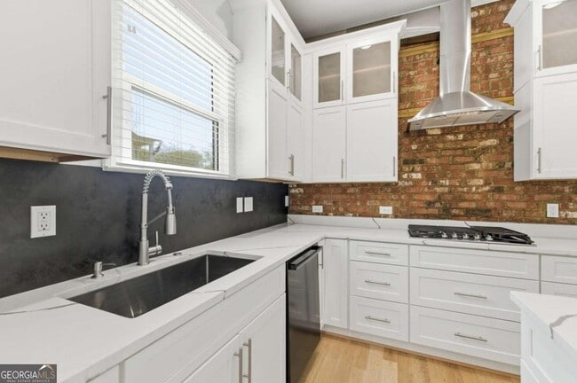 Building Photo - 850 Ormewood Ave SE