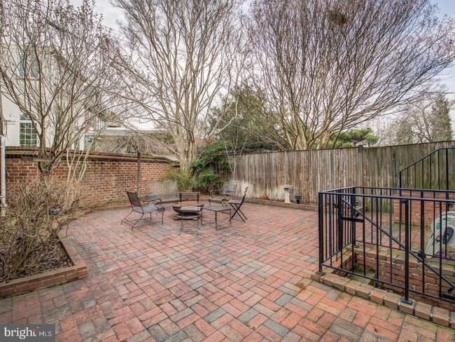 Building Photo - 3629 Ordway St NW