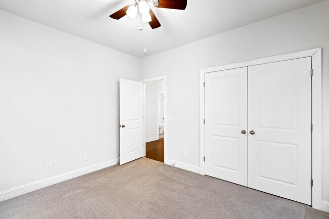 Building Photo - 3740 Sage Dr