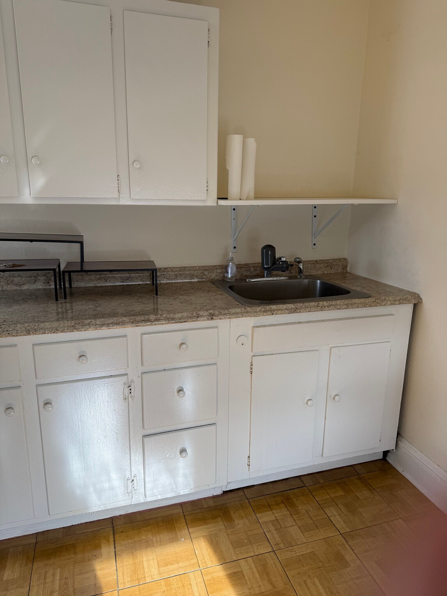 Building Photo - 111 Sycamore Ave