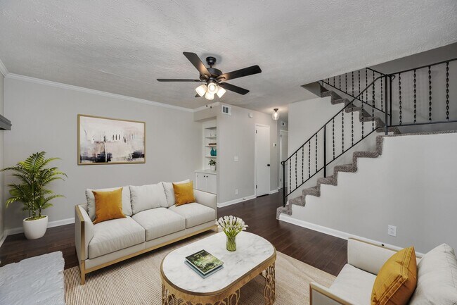 Building Photo - 2212 Cabin Hill Rd