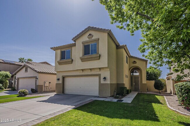 Building Photo - 927 W Azalea Pl