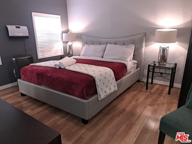 Building Photo - 139 Rexford Dr