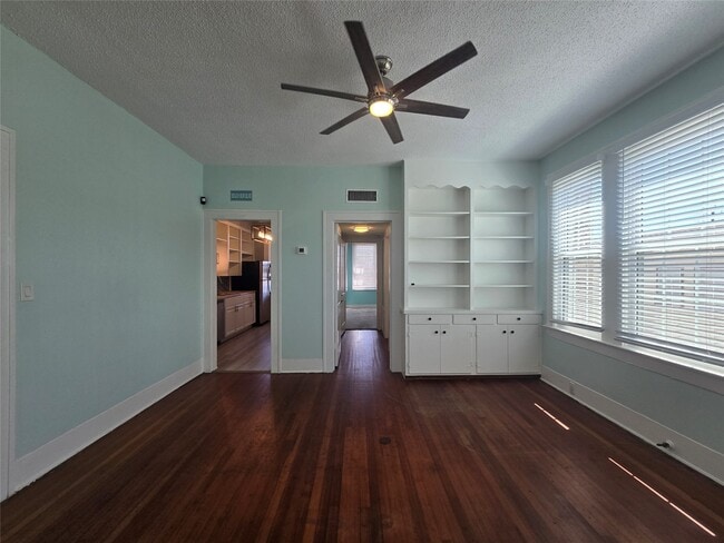 Building Photo - 717 Broadway Avenue J