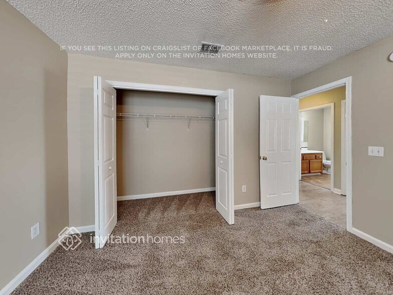 Building Photo - 7624 Fawn Lake Dr N