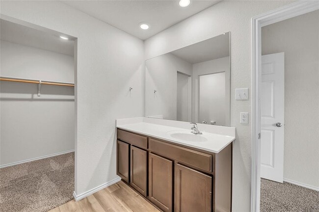 Building Photo - 144 Willers Rd